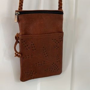 Manitobah Mukluk purse